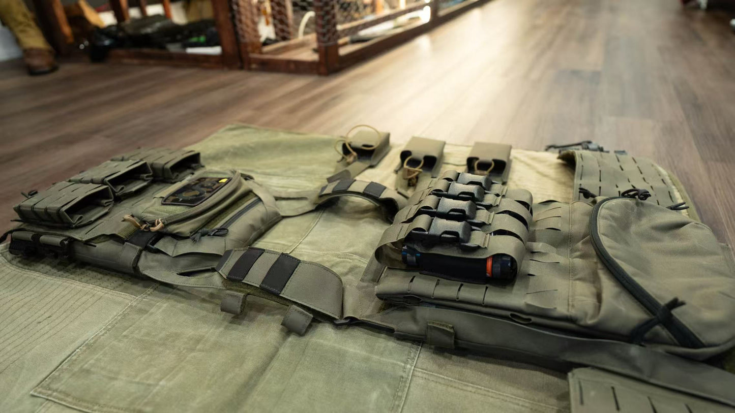 Direct Action Spitfire MKII Plate Carrier Set – Chest Rig + 6 Mag Pouches + Grenade Pack