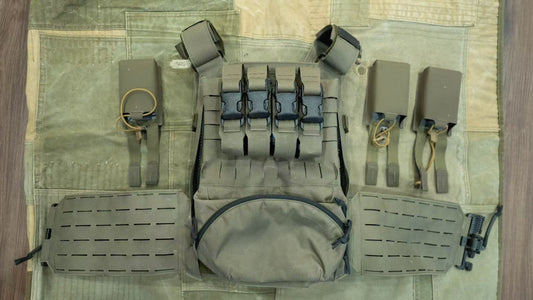 Direct Action Spitfire MKII 板载套件 – 胸挂 + 6 个弹匣包 + 手榴弹包