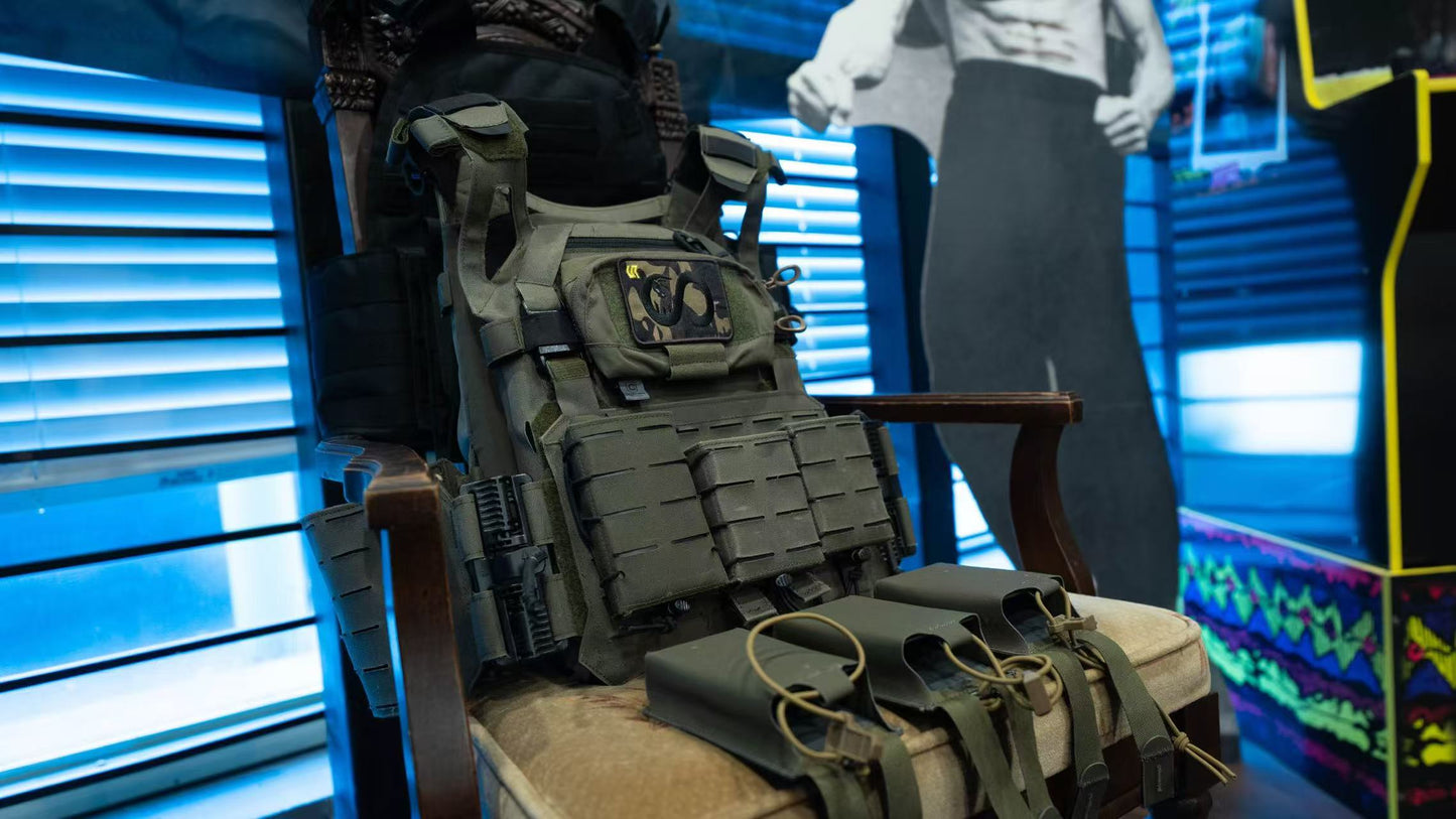 Direct Action Spitfire MKII Plate Carrier Set – Chest Rig + 6 Mag Pouches + Grenade Pack