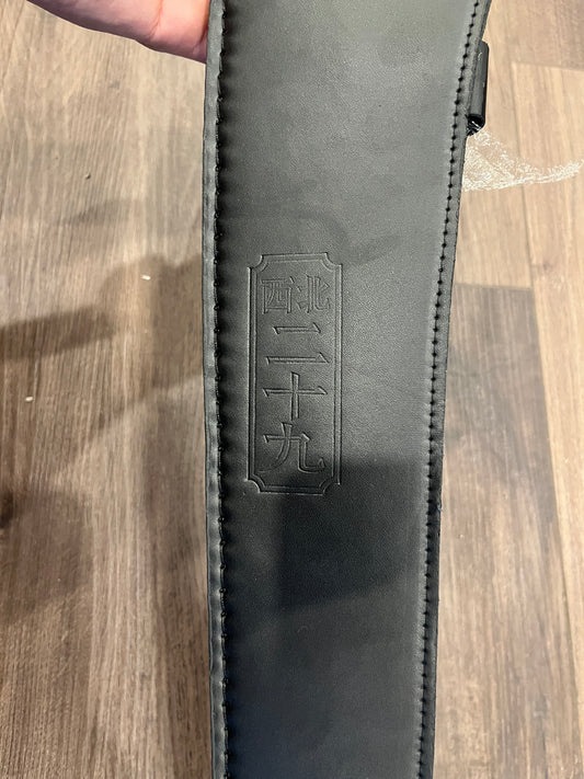 现代中国大道——“西北29”带鞘军用贡剑