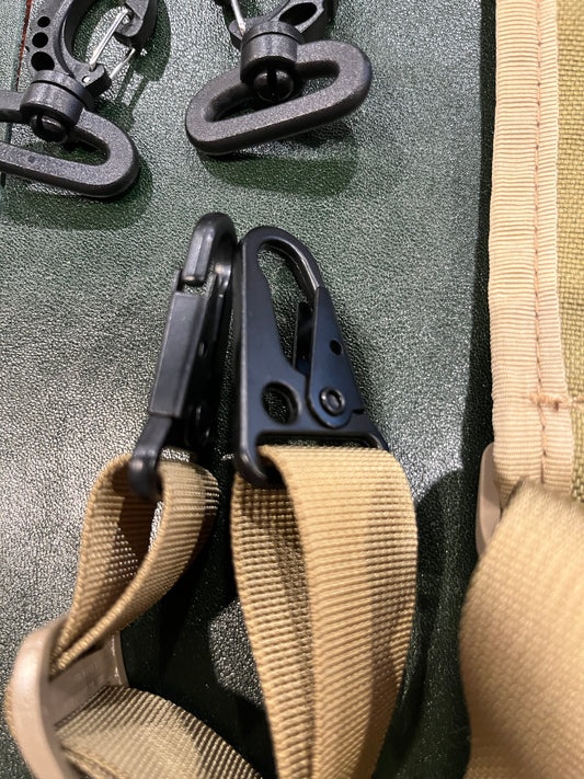 战术两点式步枪背带 - 棕褐色,带快速释放硬件套件