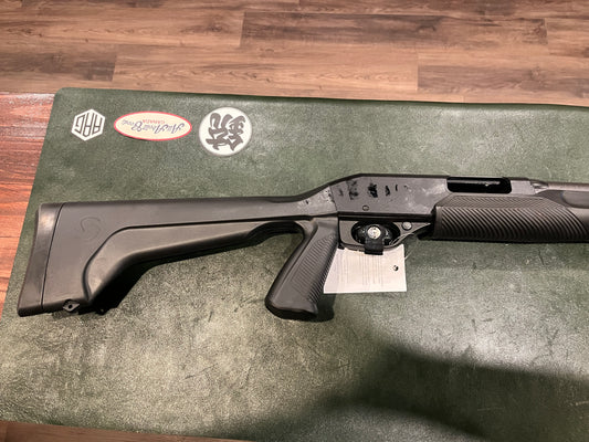 史蒂文斯 320 泵动式霰弹枪 - 12 号口径,18.5 英寸枪管,黑色合成材料 - 未发射,带盒子