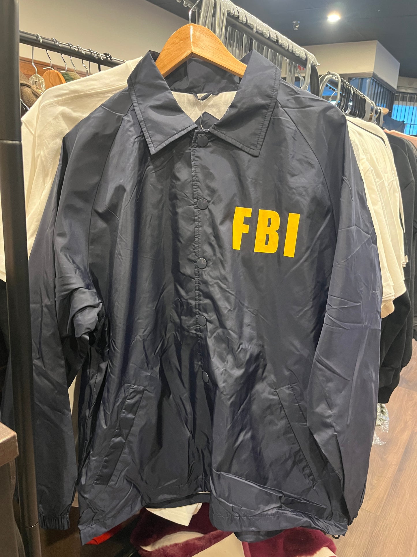 教练夹克 – 新奇物品