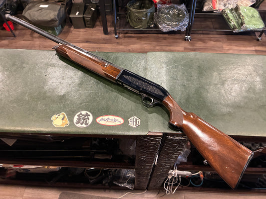 Beretta A301 Semi-Automatic Shotgun – 12 Gauge – 28" Vent Rib Barrel – Italian Made – Walnut Stock