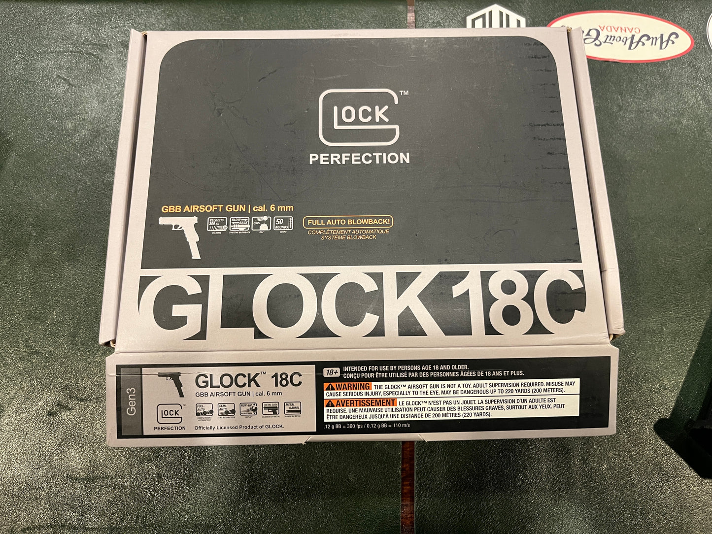 Glock 18C GBB Airsoft Pistol – Full Auto – Complete Set with Red Dot, 4 Extended Mags & Accessories