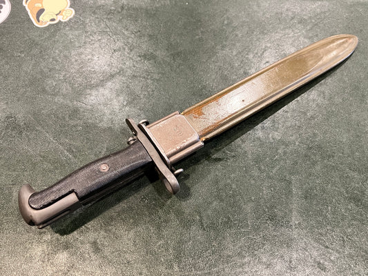 WWII U.S. M1 Bayonet by Oneida Limited (1942) with M3 Fiberglass Scabbard
