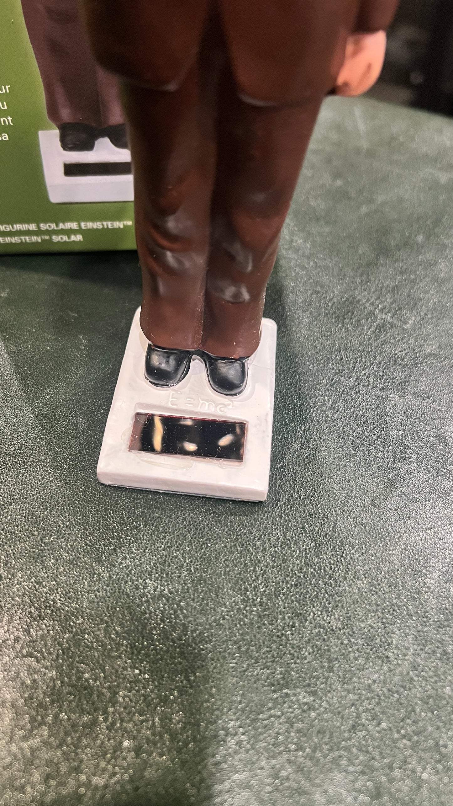 Figurine solaire Einstein