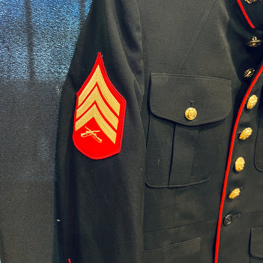 U.S. Marine Corps USMC Dress Blue Sergeant Coat – Size 41S