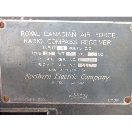 老式加拿大和美国军用飞机无线电设备 - 发射器和接收器套装(未经测试)