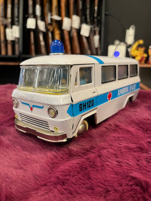 SH 120救护车模型