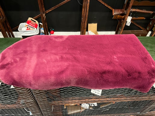 Couverture en fourrure (rose)
