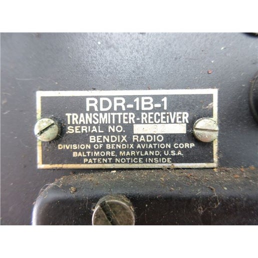 老式加拿大/美国军用飞机电气元件 – Bendix RDR-1B-1 发射器和 MN-26C 无线电罗盘(未经测试)
