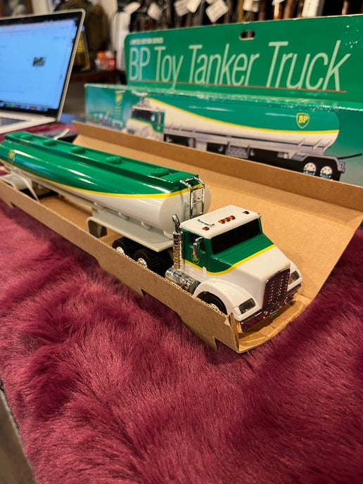 BP toy tanker trucker