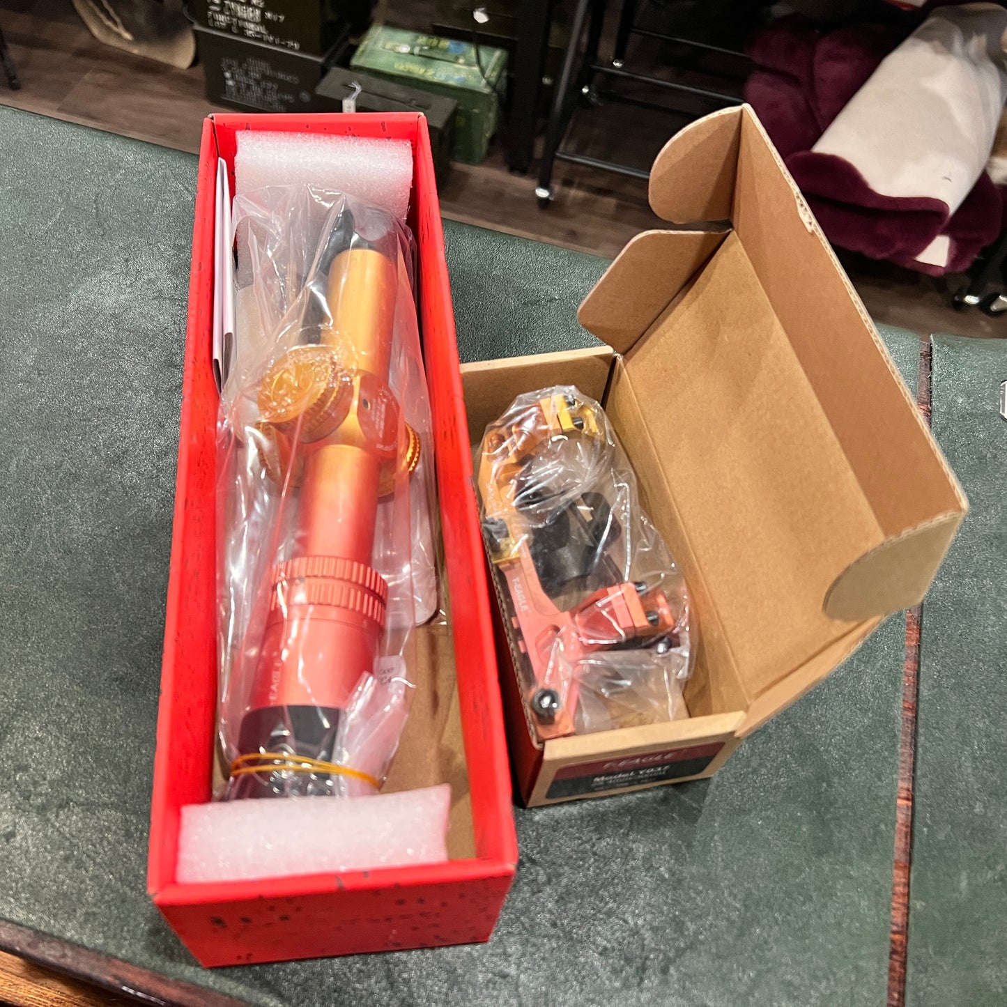 T-Eagle 1-6X 瞄准镜 粉色和金色