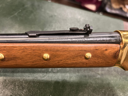 Carabine à levier Winchester modèle 1894 « Comanche Carbine » calibre .30-30 Win