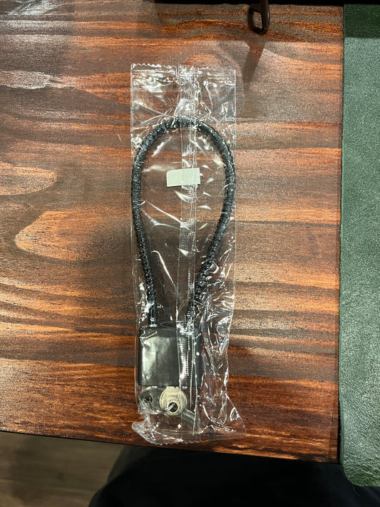 带钥匙的缆锁