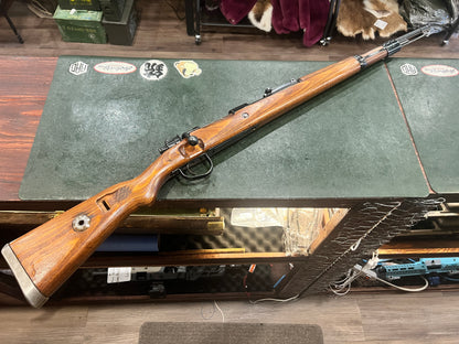 Fusil allemand K98k de la Seconde Guerre mondiale, Gustloff Werke bcd 1944, exemplaire de fin de guerre conforme