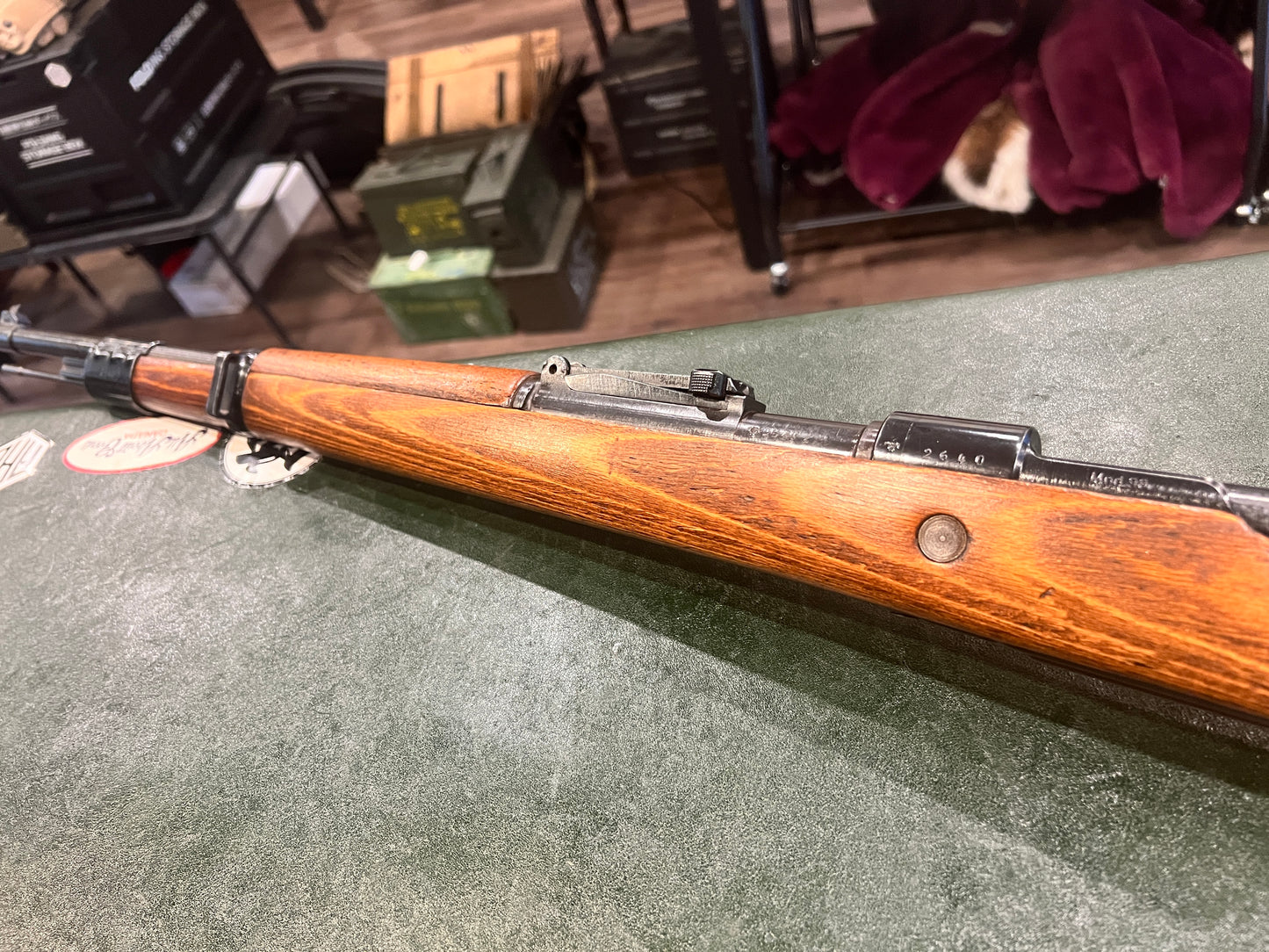 Fusil allemand K98k de la Seconde Guerre mondiale, Gustloff Werke bcd 1944, exemplaire de fin de guerre conforme