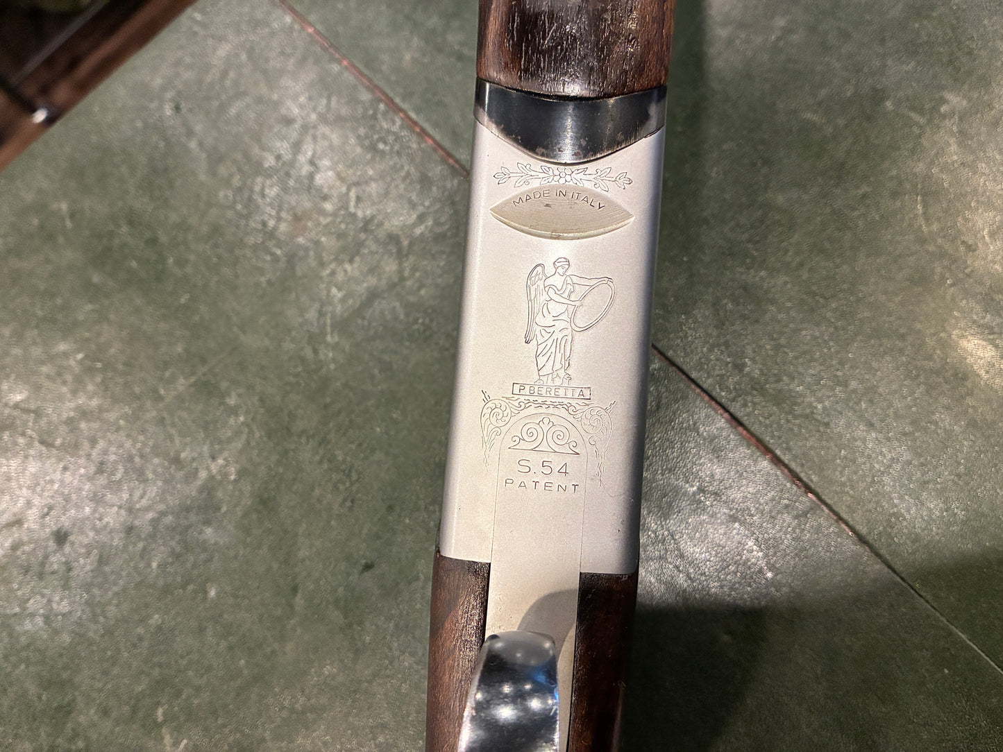 Beretta S54 Patent Over/Under Shotgun – 12 Gauge – 28" Barrels – Fixed Modified / Full Chokes – Made in Italy