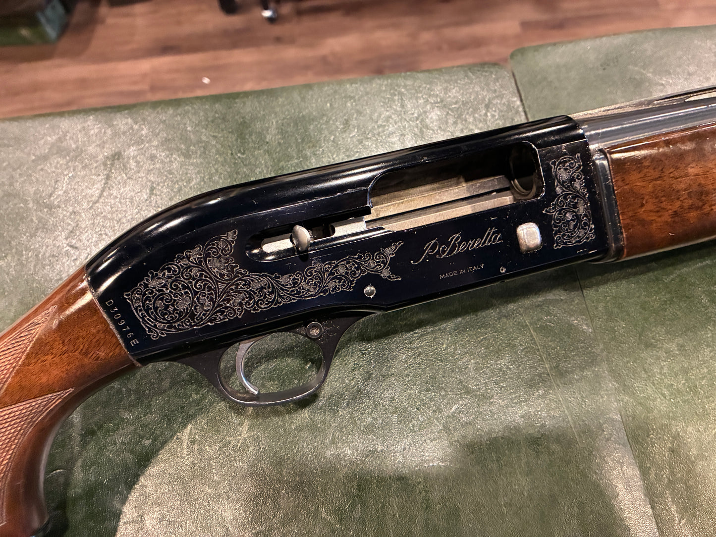 Beretta A301 Semi-Automatic Shotgun – 12 Gauge – 28" Vent Rib Barrel – Italian Made – Walnut Stock