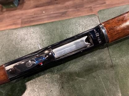 Beretta A301 Semi-Automatic Shotgun – 12 Gauge – 28" Vent Rib Barrel – Italian Made – Walnut Stock