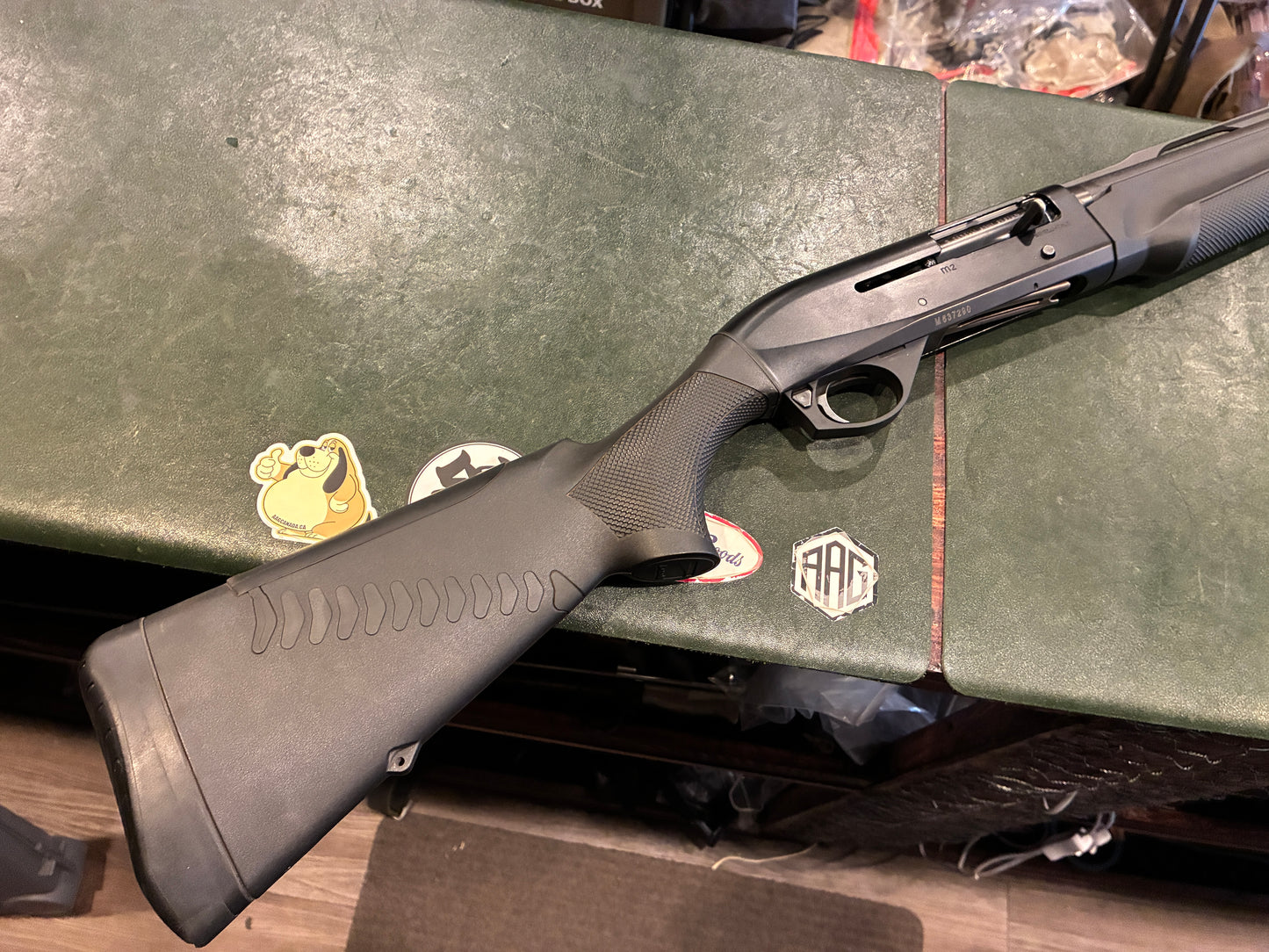 Benelli M2 12 Gauge Semi-Automatic Shotgun – 26″ Barrel – 3″ Chamber