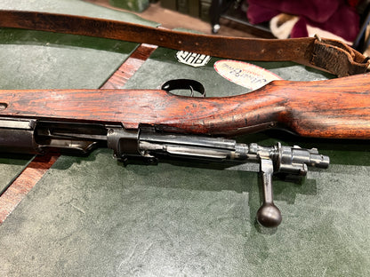 Fusil Mauser siamois type 46/66 (R.S.121) à crête royale de 1902 – 8×52R