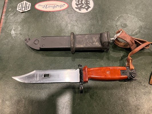 Polish AK-47 Bayonet with Scabbard – 6 Inch Blade