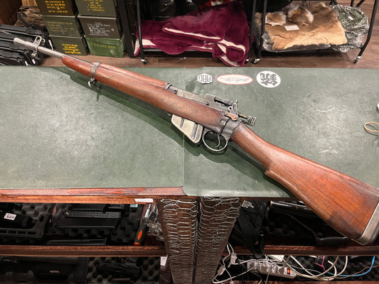 Lee-Enfield No.5 Mk I “Jungle Carbine” – .303 British (Fazakerley 5/45)