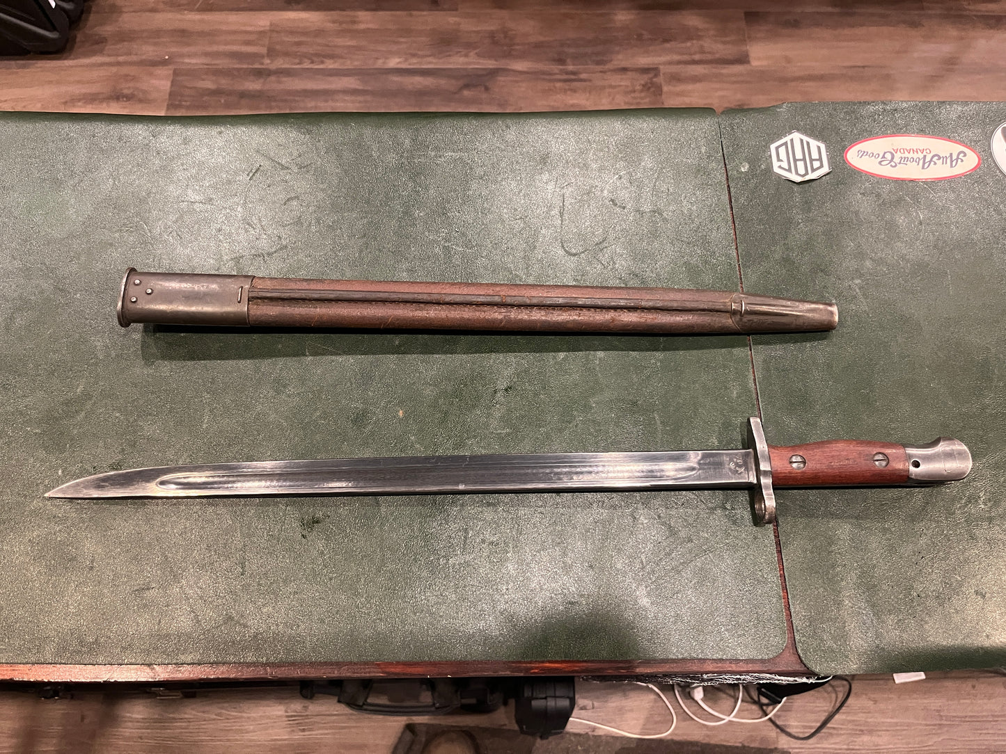 WWII Australian 1907 Pattern Bayonet | Fits .303 Caliber Lee-Enfield No.1 Mk III (SMLE) Rifles | 1943 Dated with Scabbard