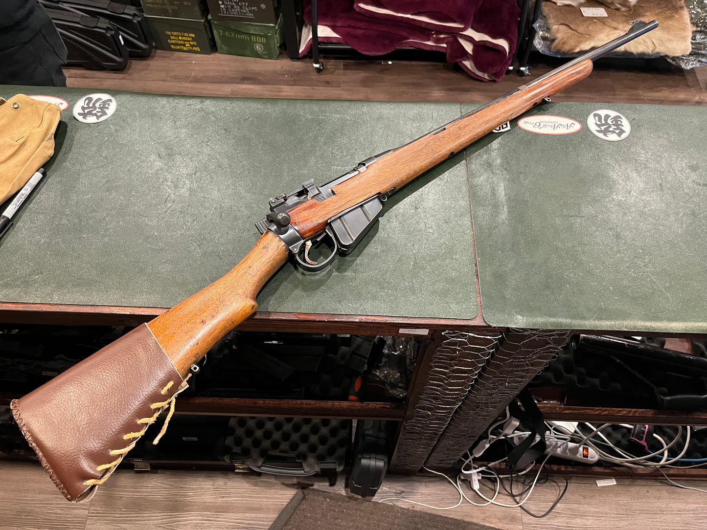 Fusil à verrou sportif Lee-Enfield Long Branch No. 4 Mk I* (.303 britannique) – 1945, culasse assortie, bon alésage