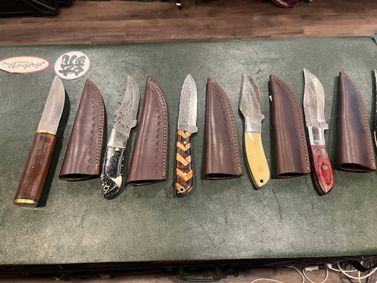 Damascus Pattern Hunting Knife with Leather Sheath