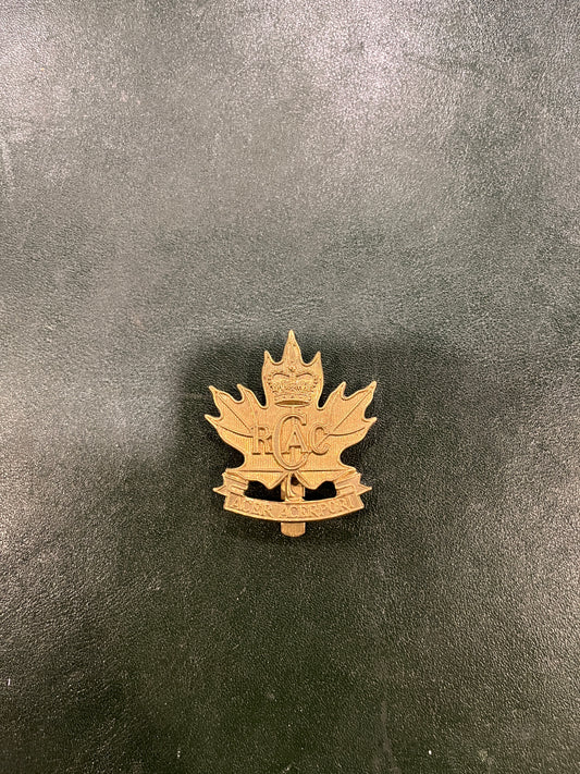 Insigne des forces alliées des Forces armées canadiennes de la reine Elizabeth II