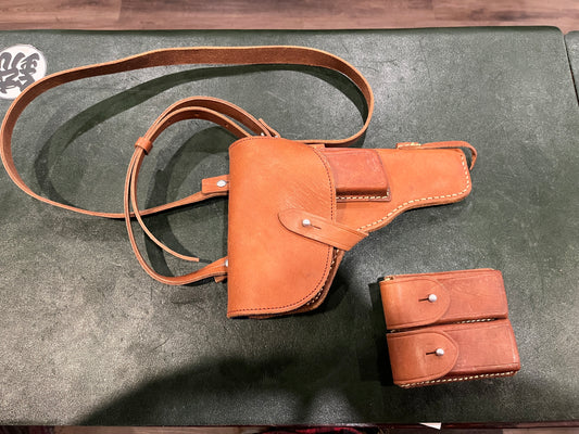 Étui en cuir pour pistolet Tokarev chinois Type 54 avec étui pour chargeur et sangle – Édition militaire datée