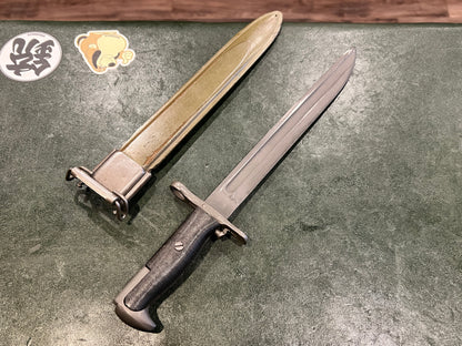 WWII U.S. M1 Bayonet by Oneida Limited (1942) with with VP-Marked M3 Scabbard
