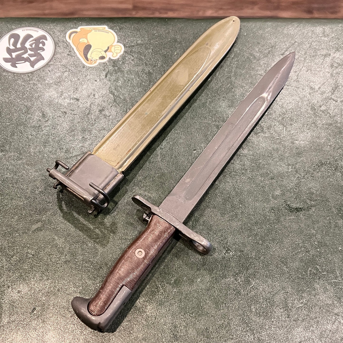 WWII U.S. M1 Bayonet by Oneida Limited (OL) – Dated 1943 – 10" Blade with VP-Marked M3 Scabbard