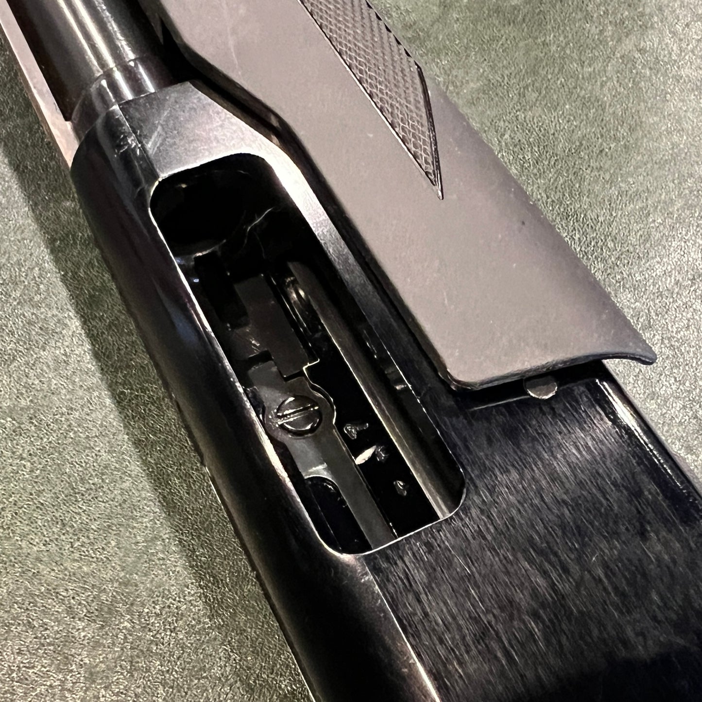 Mossberg Model 510 Youth Pump Shotgun in 20 Gauge – 18.5" Barrel – Accu-Choke – Made in USA