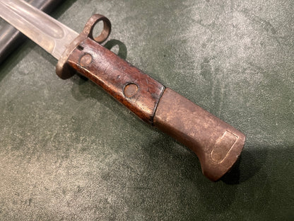 German WWI M1917 Ersatz Bayonet with Scabbard (W.G. Marked)