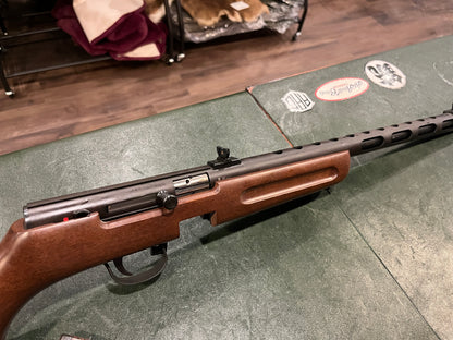(补货) 全新Pietta PPS-50 .22 LR半自动步枪，带木制枪托和30发弹匣，从未开火