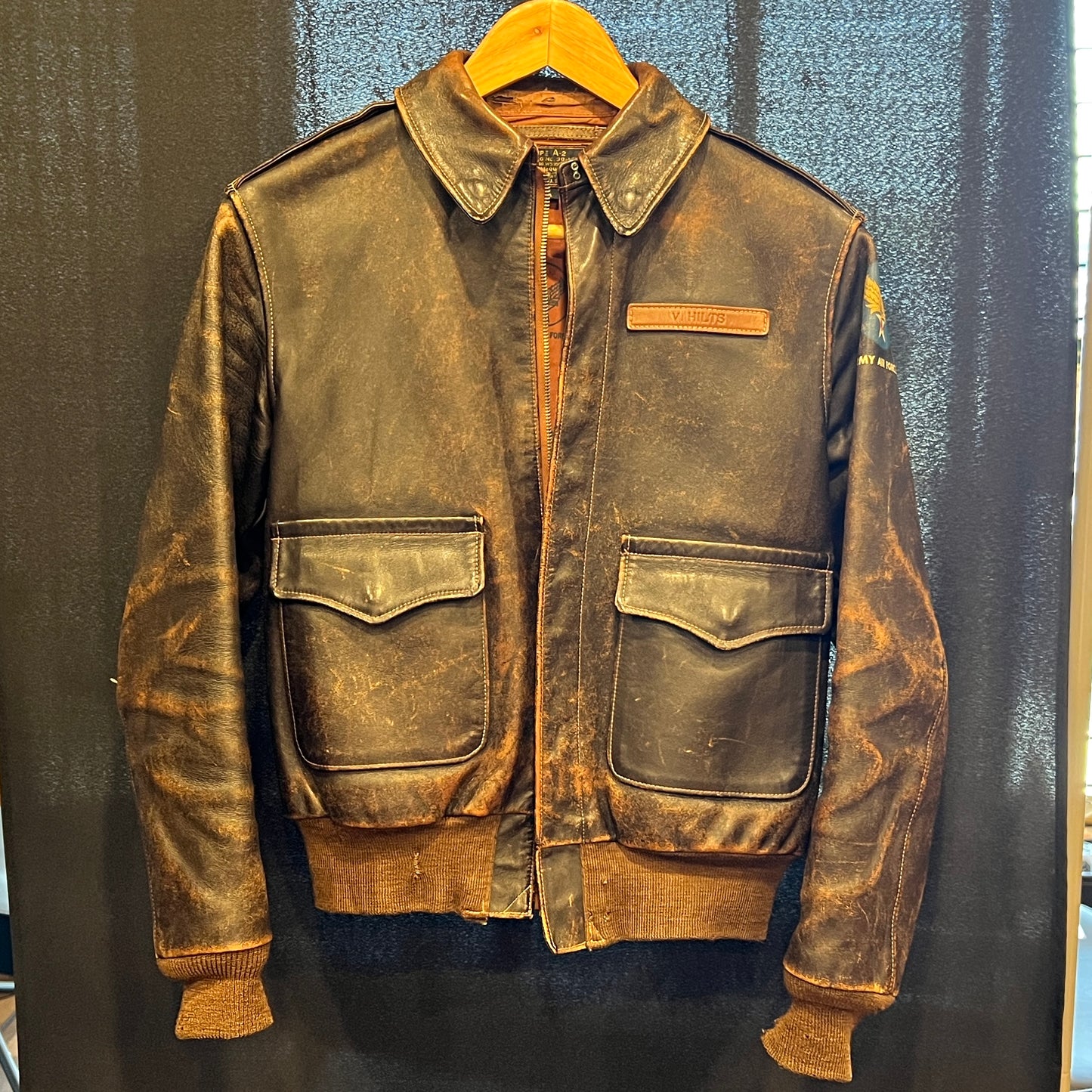 Old McCoy Era The Real McCoy's "Real McQueen" A-2 Flight Jacket – Steve McQueen "The Great Escape" – Horsehide – Size 34 – Extremely Rare in Canada