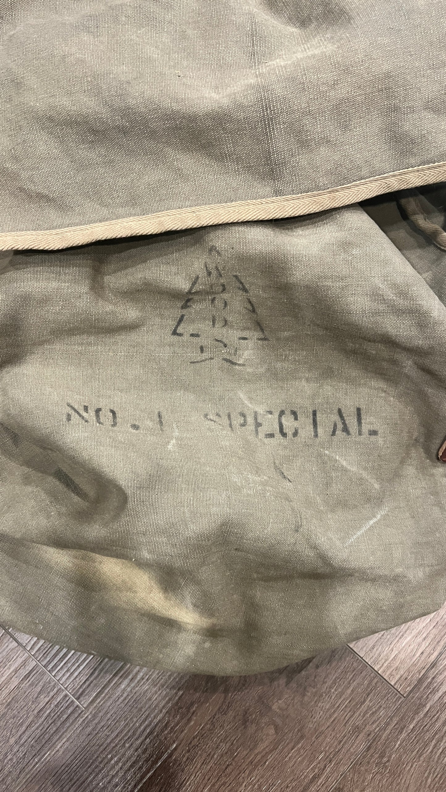 Extremely Rare “No.1 Special” Military-Issue Woods Canoe Bag – Broad Arrow Marked, Circa WWII