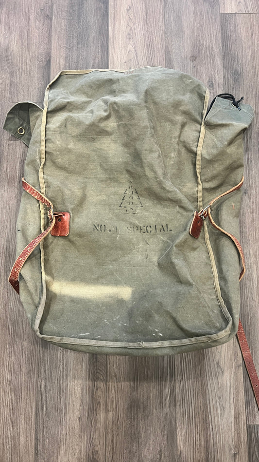 Extremely Rare “No.1 Special” Military-Issue Woods Canoe Bag – Broad Arrow Marked, Circa WWII