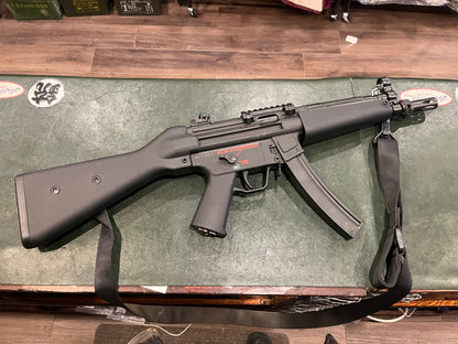 MP5式固定枪托带顶部导轨的全尺寸电动气枪