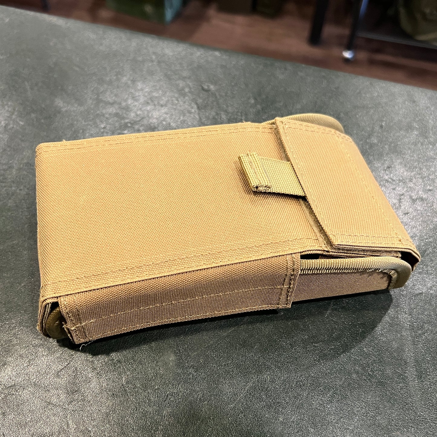 Pochette tactique pour cartouches de fusil de chasse calibre 12 – Peut contenir jusqu'à 24 cartouches TAN