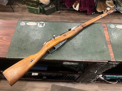 Soviet Mosin-Nagant M91/30 Bolt Action Rifle – Arsenal Refurbished – 7.62x54R