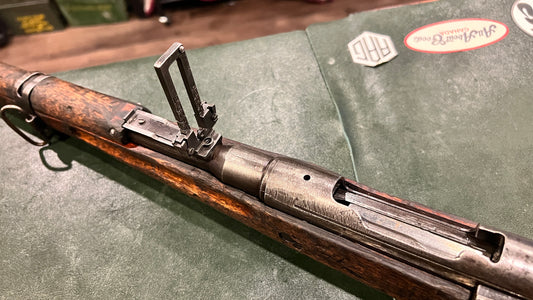 Retour de la Seconde Guerre mondiale : fusil japonais Arisaka Type 99 (marquages ​​impériaux supprimés)