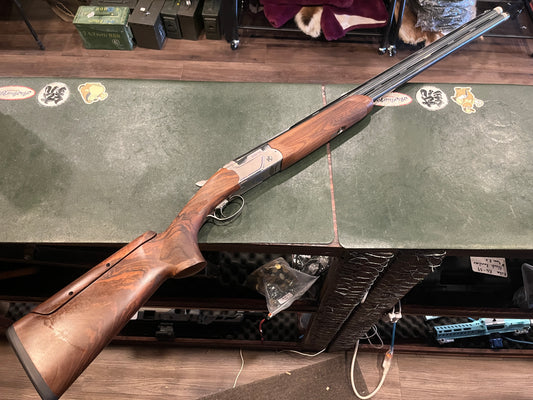 Beretta 694 Sporting Over/Under Shotgun – 12GA, 30" Barrels, Adjustable Stock, Case & Accessories – Excellent Condition (In-Store Pickup Only)