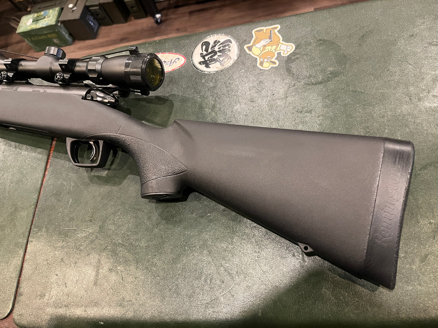 雷明顿 783 栓动步枪 – .223 雷明顿 – 22 英寸枪管 – 3-9x40 瞄准镜 – 包含塑料枪盒