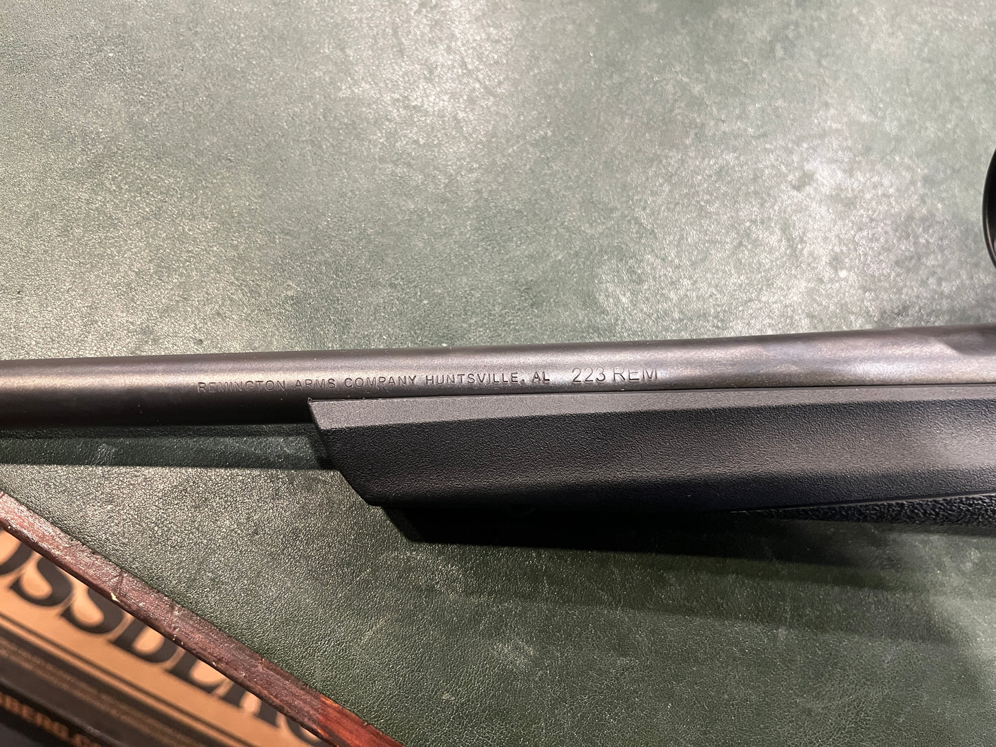 雷明顿 783 栓动步枪 – .223 雷明顿 – 22 英寸枪管 – 3-9x40 瞄准镜 – 包含塑料枪盒