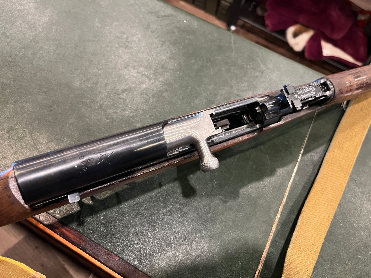 Carabine semi-automatique SKS russe – 7,62 × 39 – Canon marqué OP-SKS – Percuteur à ressort – Culasse marquée 1950